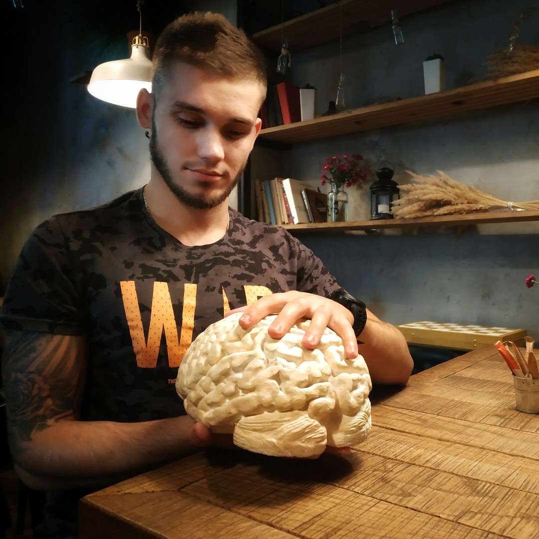 Каждый профессионал своего дела