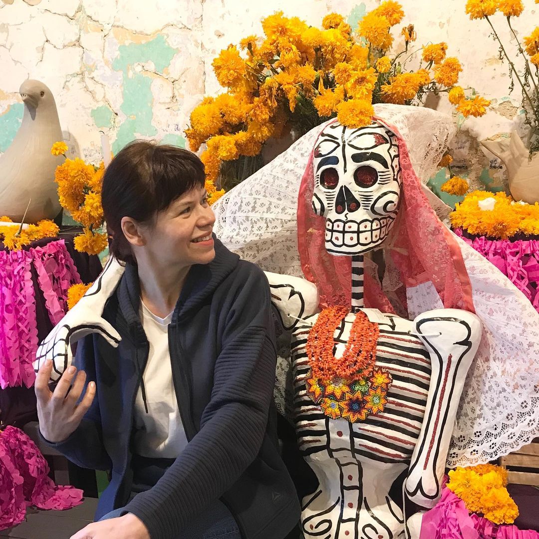 Весел мерц з чорнобривцями та акцйн мсця на цвинтар  як ми провел