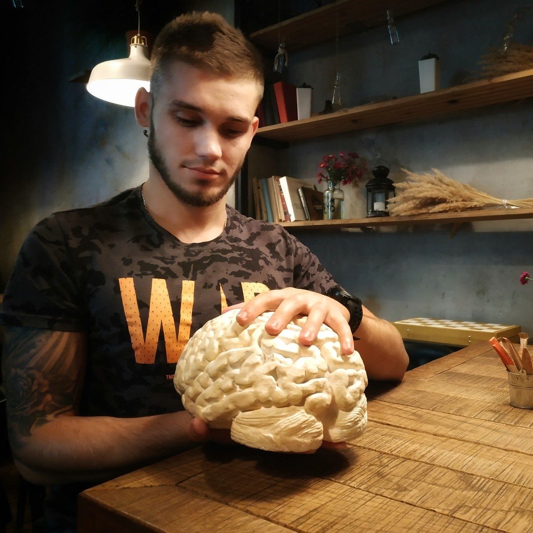 Каждый профессионал своего дела