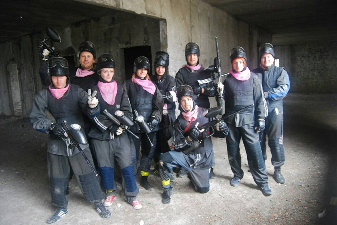 Я не люблю скучную жизнь поэтому всегда создаю движ