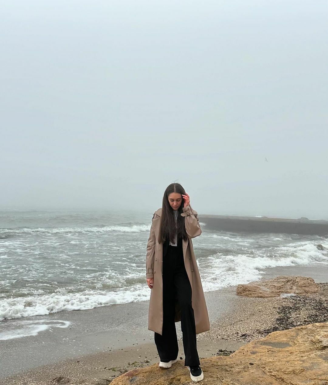 Чому я не відчуваю повноцінно себе щасливою?

хто би що мені зараз не сказав, але для будь-якого щас