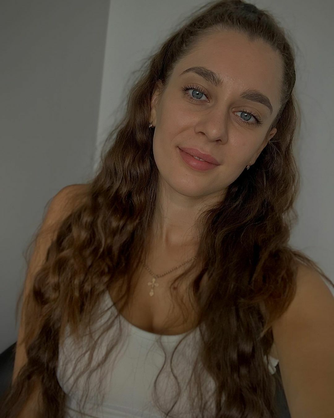 Шапка профіля: чи справді вона продає?

Дуже багато спірних питань з приводу шапки профіля!
Тому я х