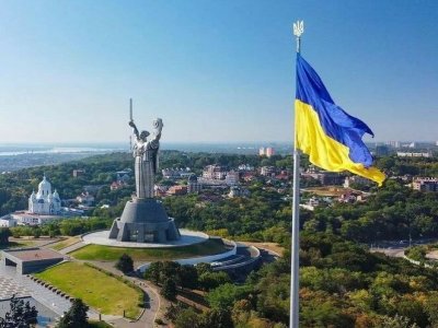 Держись, наша сильна і незалежна Україно!

А брехливі росіяни, влада, ЗМІ, медіа, люди, які стоять о